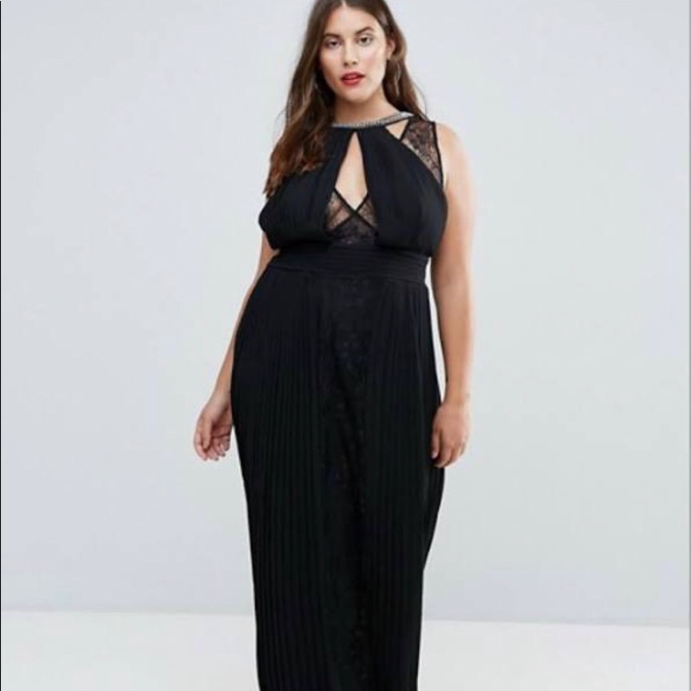 TFNC Black Gown with High Neck Detail | Like New ✨